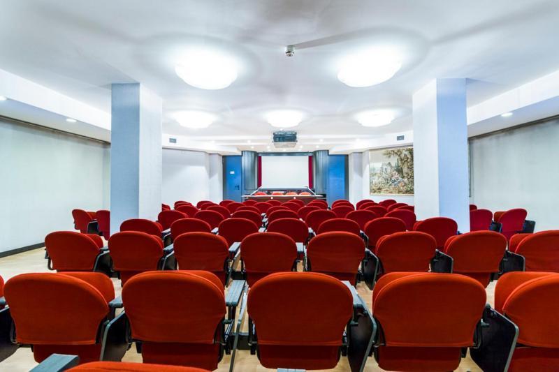 Melas Hotel Merate Bagian luar foto