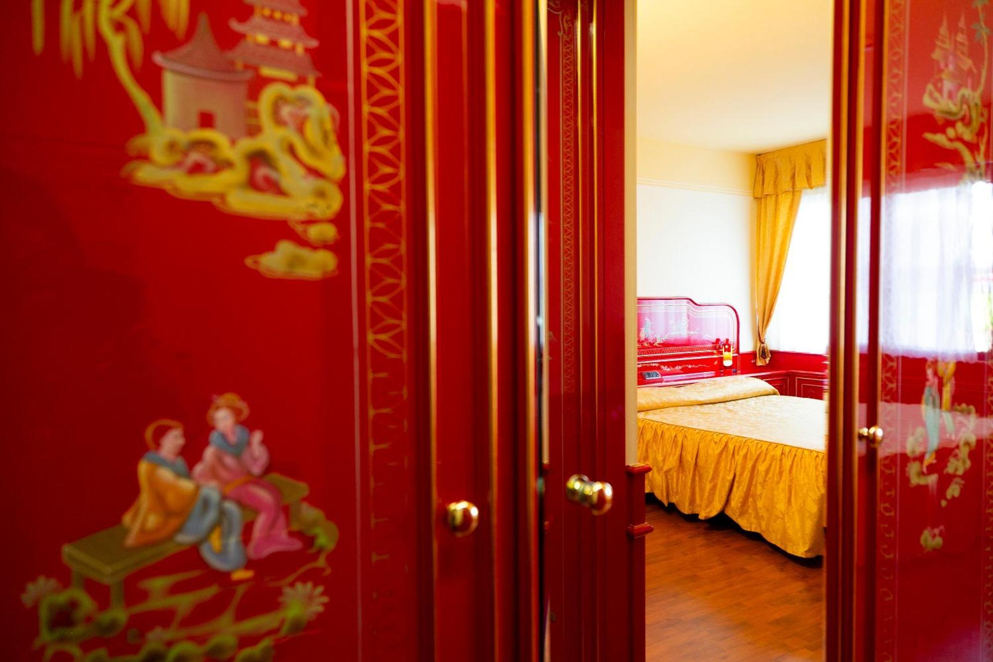 Melas Hotel Merate Bagian luar foto
