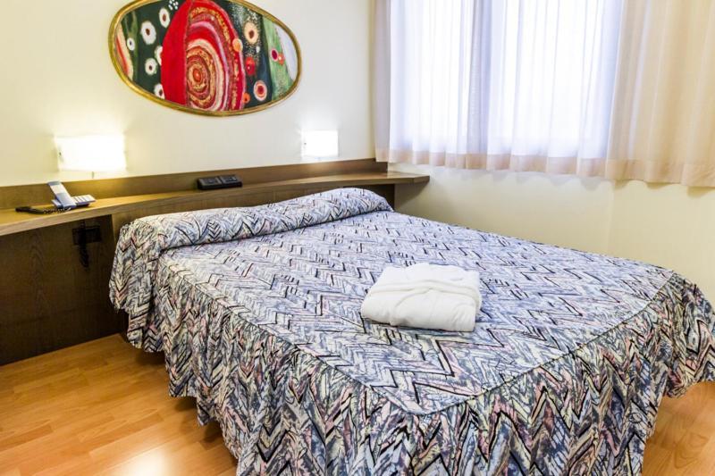Melas Hotel Merate Bagian luar foto