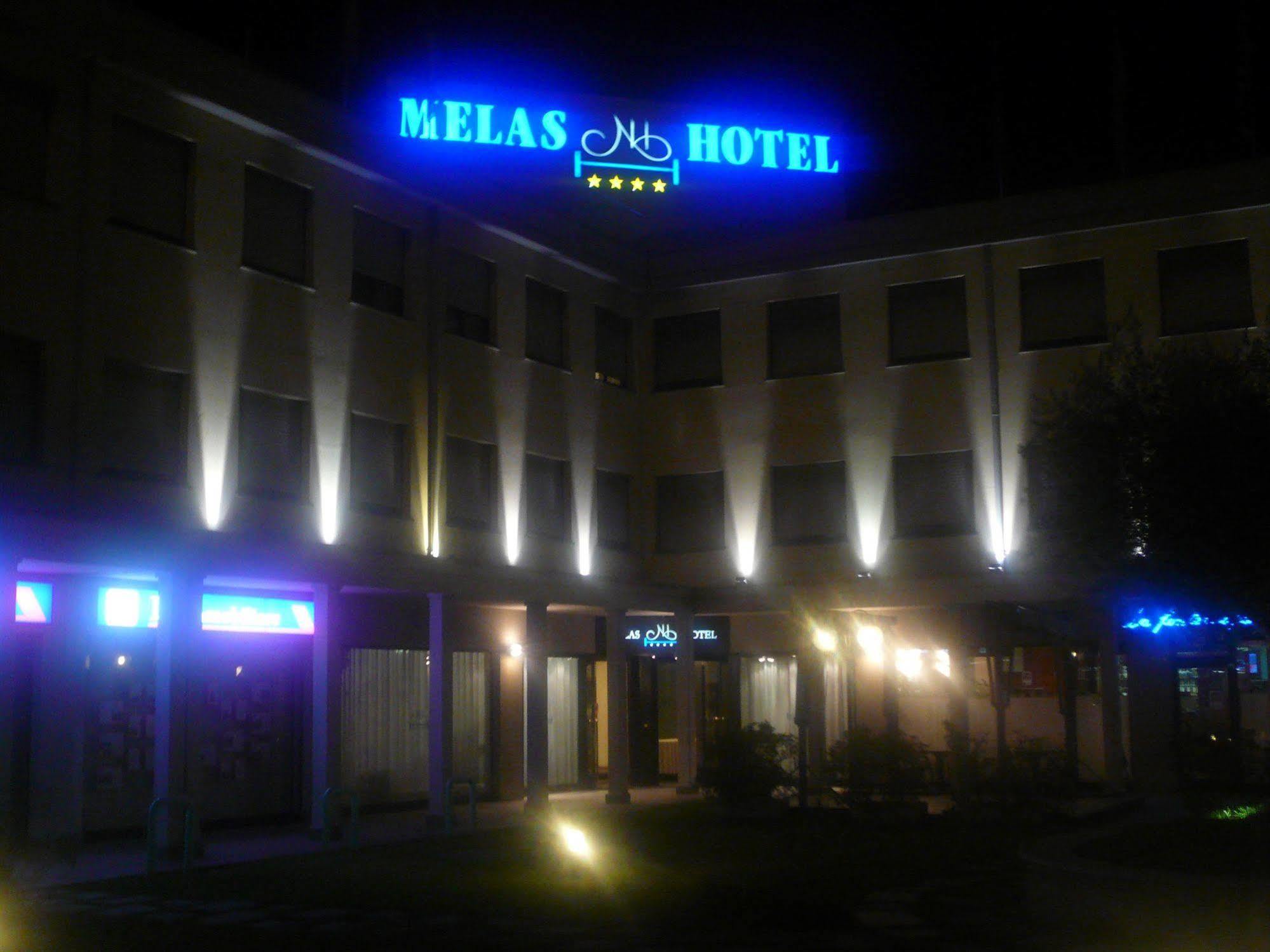 Melas Hotel Merate Bagian luar foto
